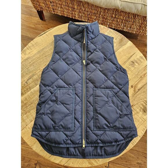 J. Crew Quilted Down Vest Women's Size XS Navy Blue Nautical Coastal Preppy - Picture 1 of 7